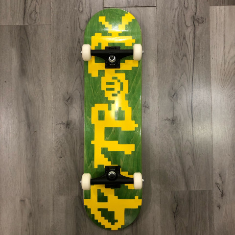 Скейтборд в сборе Footwork Logo Pixel 8.125 Скейтборд в сборе Footwork Logo Pixel 8.125